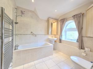 Photo 30- click for photo gallery